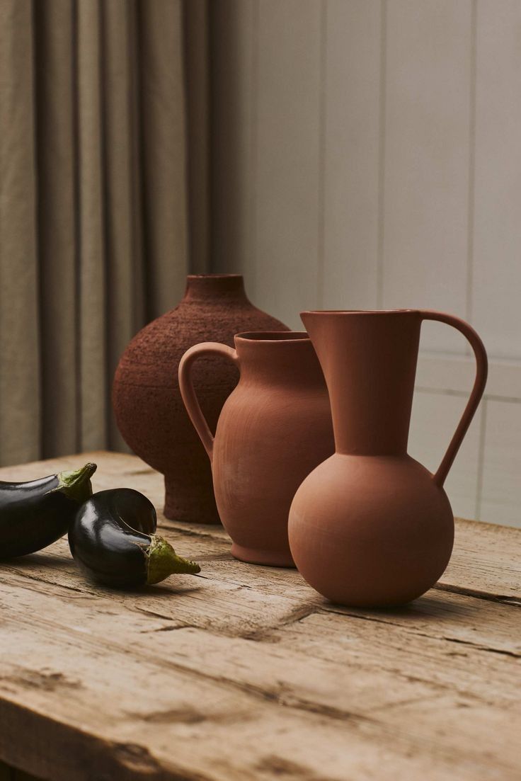 vases et vaisselle en céramique terracotta tendance déco 2021
