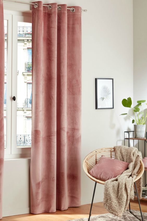 rideaux épais de couleur rose