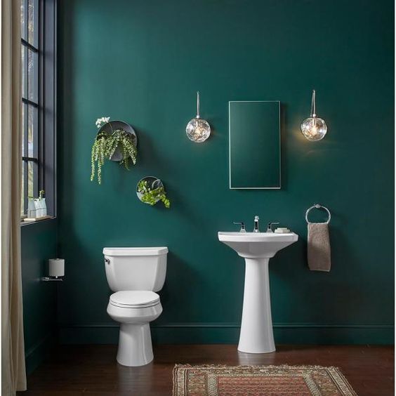 mur salle de bains vert émeraude pour une ambiance chic