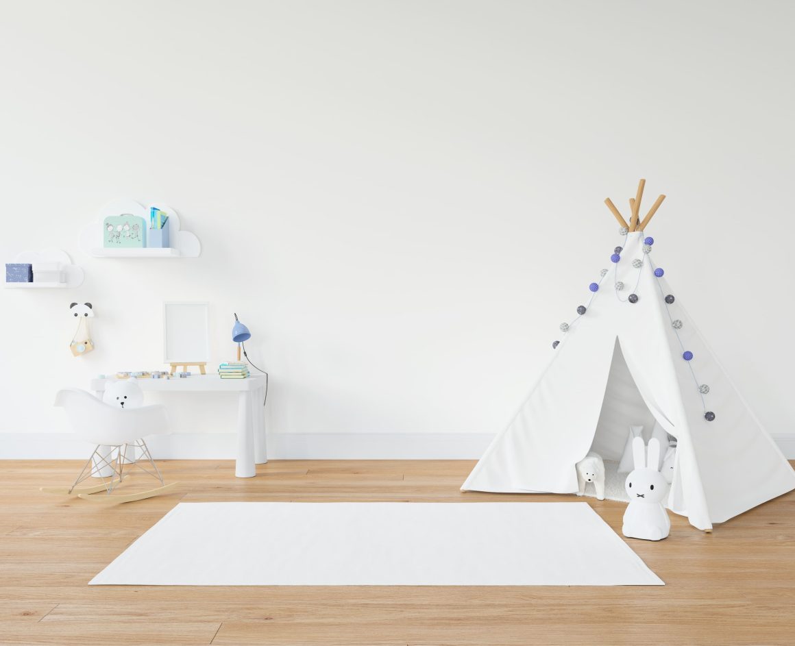 Mobilier chambre bébé avec un grand tapis blanc rectangulaire