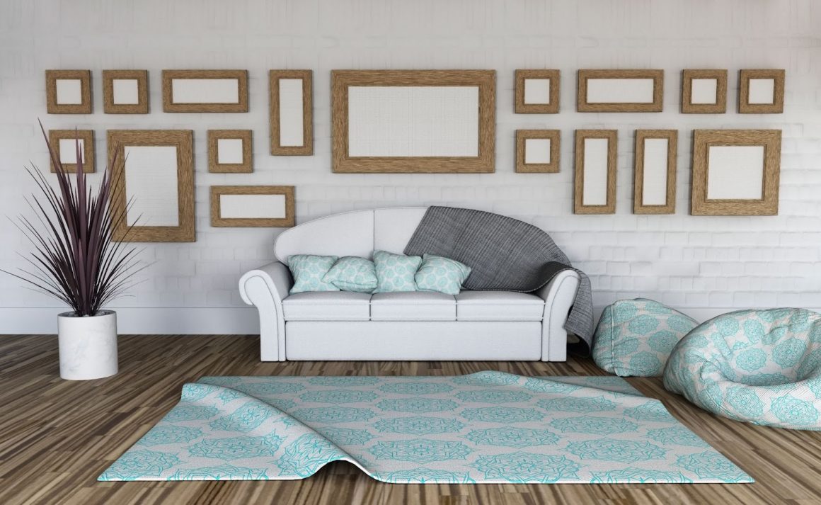  Un salon avec un canapé beige et un tapis à motifs. Le tapis est principalement marron et beige, avec des accents de bleu et de vert.