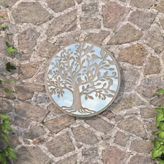 Mur en pierre avec miroir